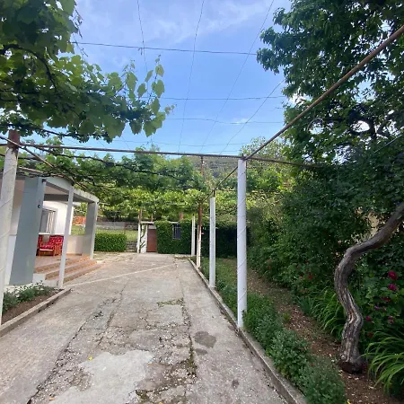 בית הארחה Progon House Tepelene