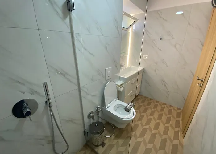 Progon House Tepelene