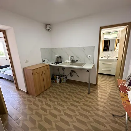 Progon House * Tepelena
